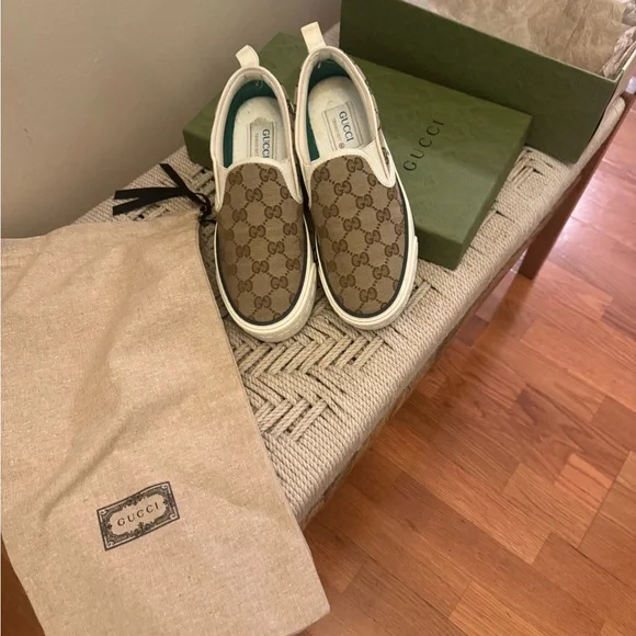 Authentic Gucci Slip on Sneakers 1977 - Picture 4 of 6